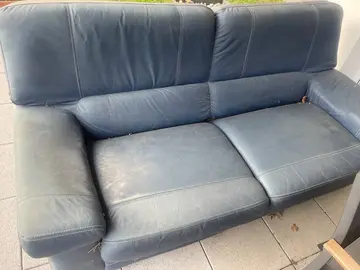 canapé cuir et fauteuil