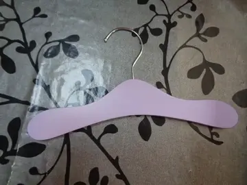 Cintre pour vêtements enfants