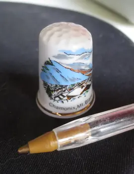 PETIT DE EN PORCELAINE CHAMONIX MONT BLANC