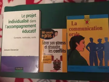 livres travail social (accompagnement, communication, gestion du stress)