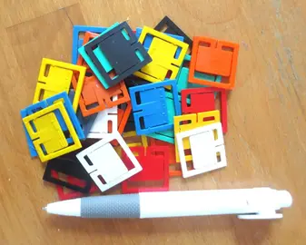 LOT TROMBONES EN PLASTIQUE