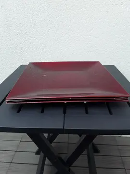 Assiettes de présentation carrées rouge