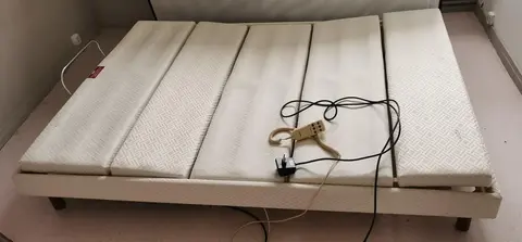 Lit deux place 140 par 190 motorisé