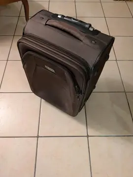 petite valise cabine poignée cassée
