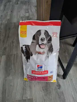 sac de croquettes de 18kg HILLS plein