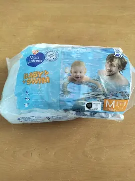 Couches bébé pour piscine