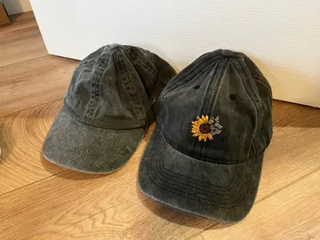 2 casquettes femme noirs