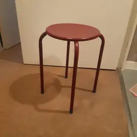 Tabouret en métal