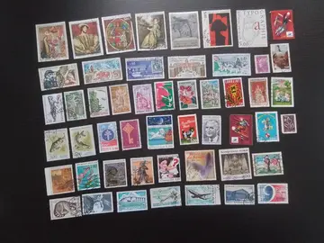une cinquantaine de timbres français second choix
