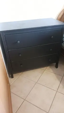 Commode en bois Ikea