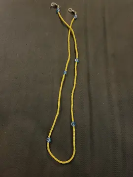 collier attache lunettes