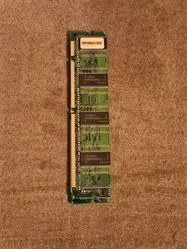 BARRETTE RAM INFINEON 128MB GMP13X64C128GR