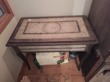 don petit bureau et cube de rangement madagascar