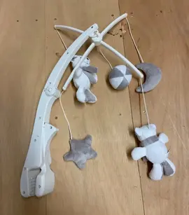 lot de deux mobiles bébé