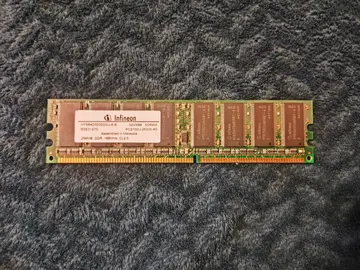 BARRETTE RAM INFINEON 256MB DDR 166MHz HYS64D32300GU