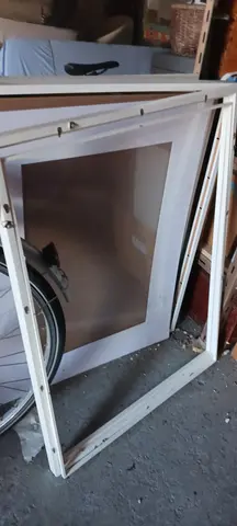 2 grands cadres balncs