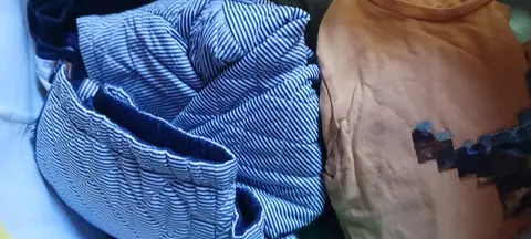 lot vêtements enfants 6 / 7 ans