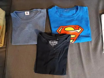 Lot 3 Tee shirts 8 ans