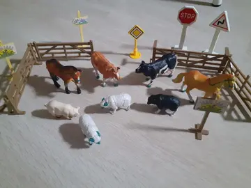 animaux de la ferme et petits accessoires.