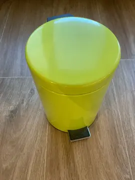 Petite poubelle wc ou sdb