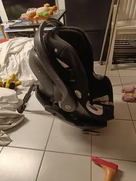 cosy et fixation voiture