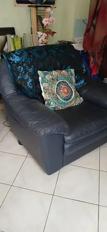 fauteuil cuir bleu foncé pivotant