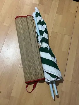 Natte et parasol de plage