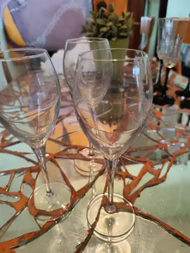 3 verres à pied – bon état