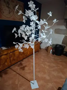 arbre blanc artificiel