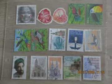 15 timbres oblitérés France 2003