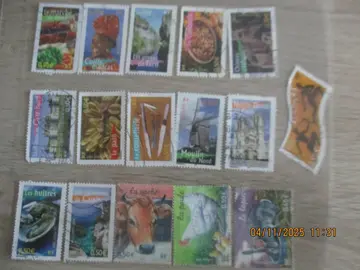 16 timbres oblitérés France 2004