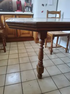 table bois et carrelage en console
