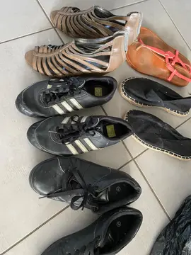 Lot de chaussures taille 40