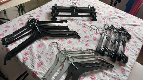 cintres pour adulte et pour enfant