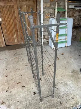 Donne porte-bouteilles en métal Porte-bouteilles