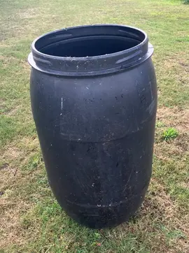 Bidons de 200 litres en polyéthylène