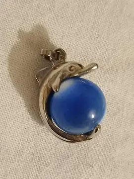 pendentif bleu
