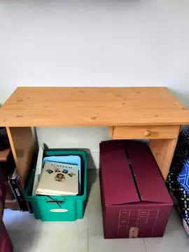 donne petit bureau 1 mètre sur 45 cm