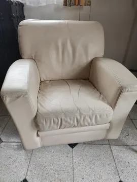 joli fauteuil beige