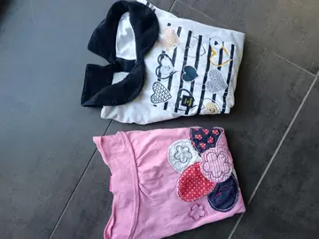 Lot de 2 t-shirts 8 ans