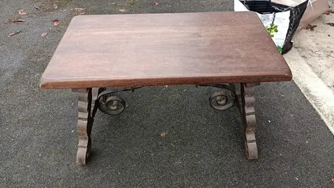 ancienne table en bois et fer