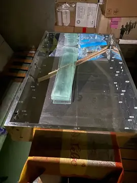 donne armoire de toilettes tout miroir