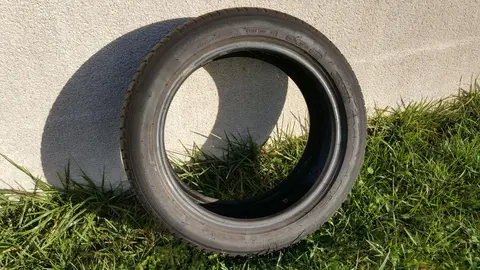 Pneumatique véhicule léger