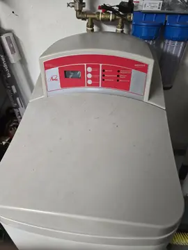 Bonjour je donne adoucisseur APIC NESSOS TYPE C