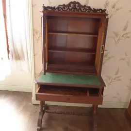 Petit meuble de bibliothèque