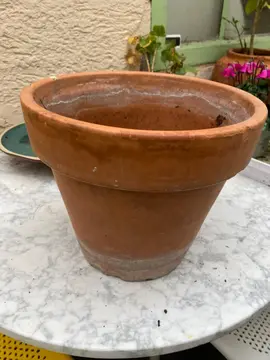 Pot en terre cuite 26 cm