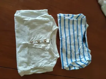 lot 2 t-shirts BB 6 mois