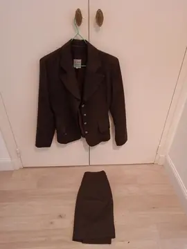 Taille jupe au dessus du genou