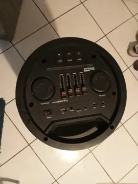 Enceinte Amstrad Thunder 800 défectueuse