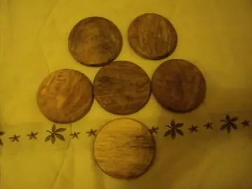 lot de sous-verre en bois